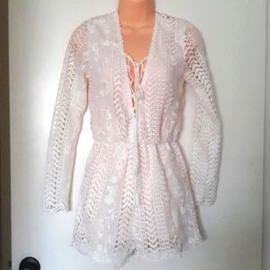 NWOT Gianni Bini White Lace Crochet Summe Romper XS